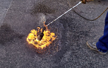 South Hill flat roofing repairs